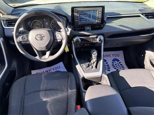 2022 Toyota RAV4 Hybrid LE