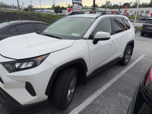 2022 Toyota RAV4 Hybrid LE