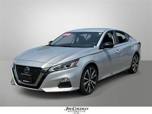 2022 Nissan Altima SR FWD