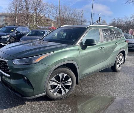 2024 Toyota Highlander XLE