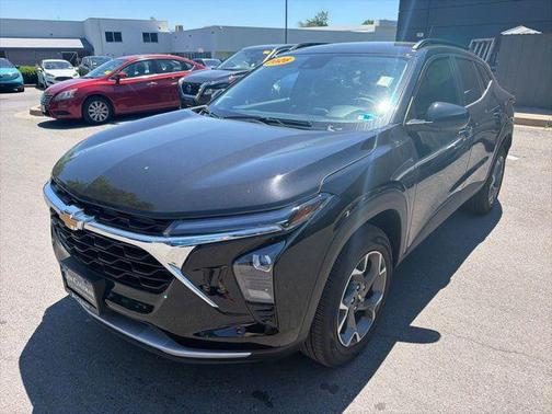 Mosaic Black Metallic 2026 Chevrolet Trax LT