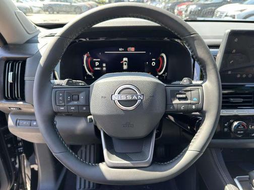 Super Black 2026 Nissan Pathfinder Platinum