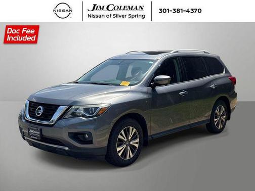 Gun Metallic 2017 Nissan Pathfinder SL
