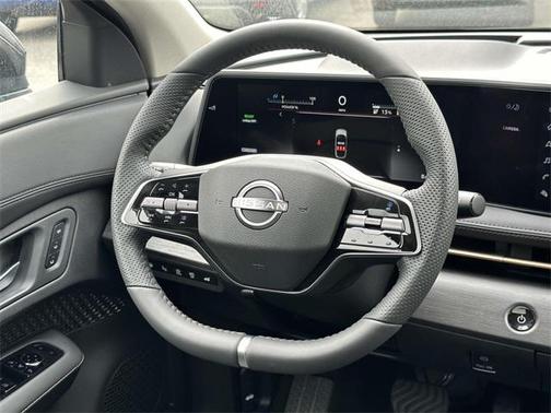2025 Nissan ARIYA EVOLVE+