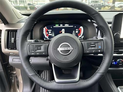 2025 Nissan Pathfinder Platinum 4WD