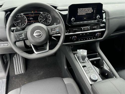 2025 Nissan Pathfinder SV 4WD