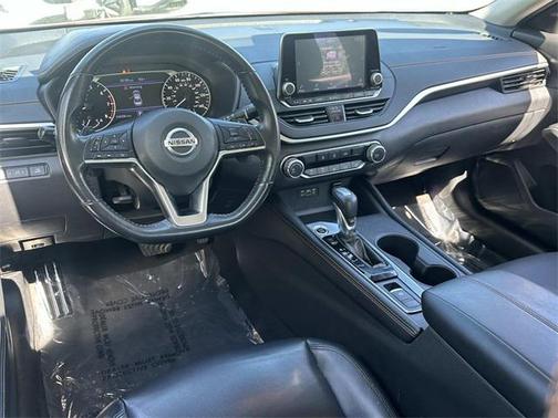 2022 Nissan Altima SR Intelligent AWD