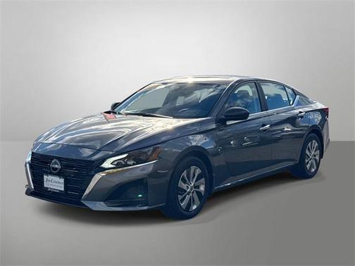 2025 Nissan Altima S FWD