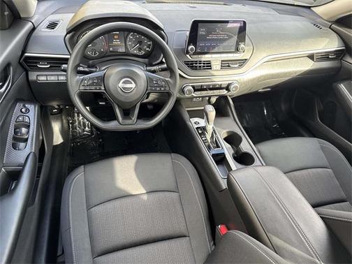 2025 Nissan Altima S FWD
