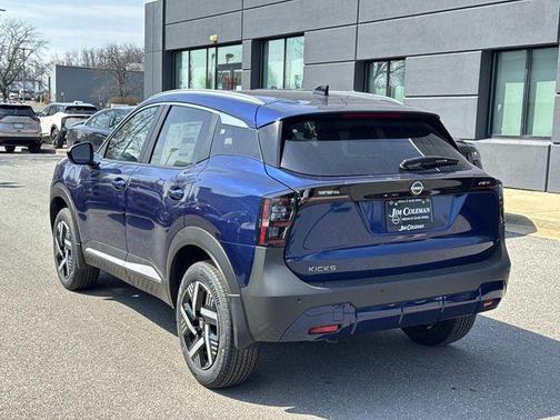 Deep Blue Pearl 2026 Nissan Kicks SV