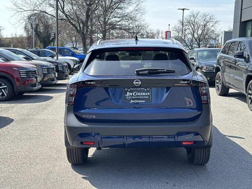 Deep Blue Pearl 2026 Nissan Kicks SV
