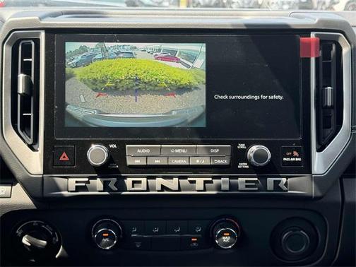 2025 Nissan Frontier SV