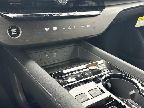 2025 Nissan Murano SV