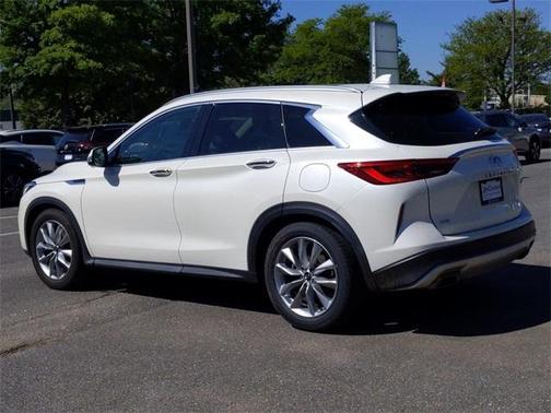 Photo 2 of 36 of 2019 INFINITI QX50 ESSENTIAL