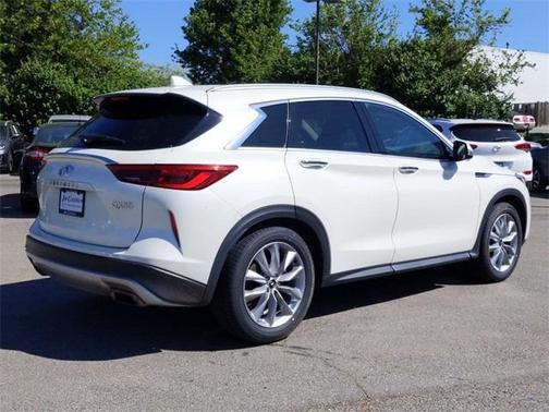 Photo 4 of 36 of 2019 INFINITI QX50 ESSENTIAL