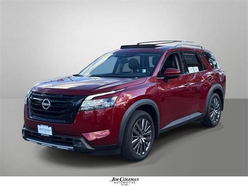 2022 Nissan Pathfinder SL 4WD