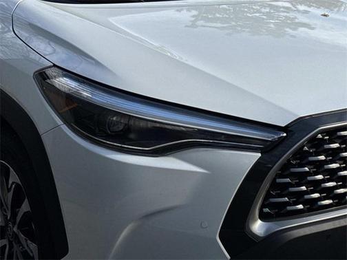 2022 Toyota Corolla Cross XLE