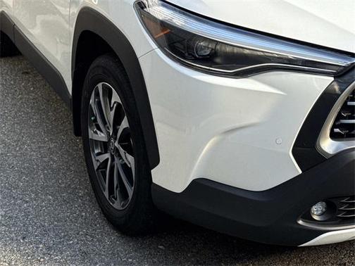 2022 Toyota Corolla Cross XLE
