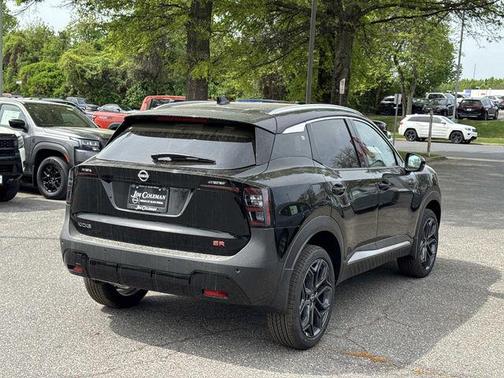 Super Black 2026 Nissan Kicks SR