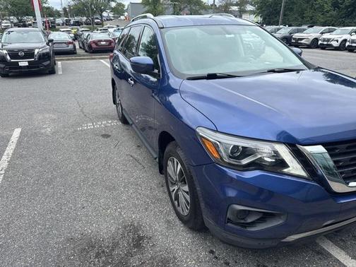 2019 Nissan Pathfinder S