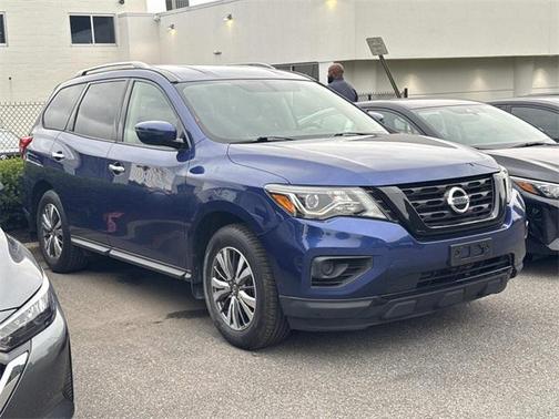 2019 Nissan Pathfinder S