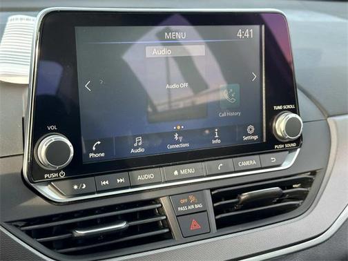 2025 Nissan Altima SR FWD