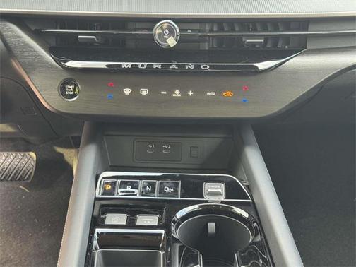 2025 Nissan Murano SV