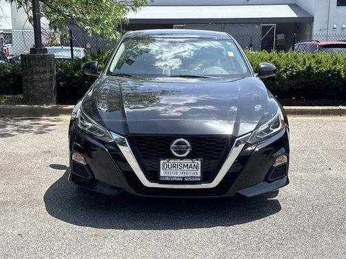 Super Black 2021 Nissan Altima 2.5 SV