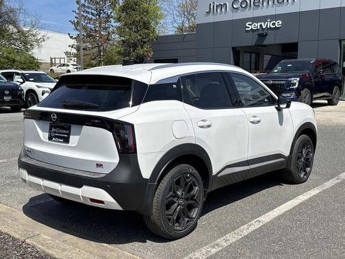 Aspen White Tricoat 2026 Nissan Kicks SR