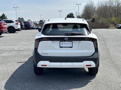 Fresh Powder 2026 Nissan Kicks S