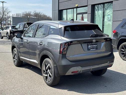 Gun Metallic 2026 Nissan Kicks SV