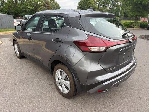 Gun Metallic 2023 Nissan Kicks S