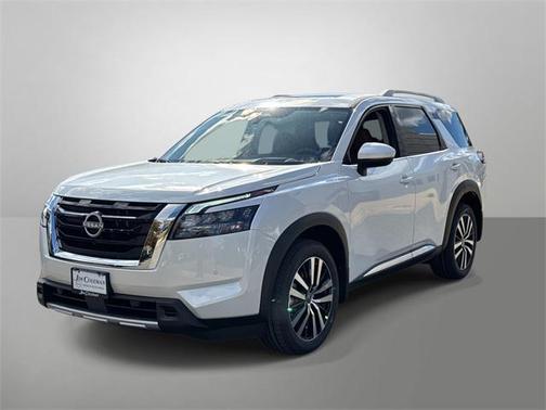 2025 Nissan Pathfinder Platinum 4WD