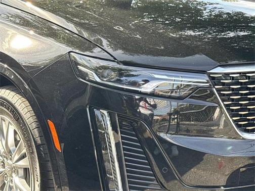 2022 Cadillac XT6 Luxury AWD