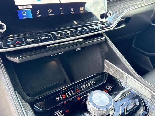 2022 Jeep Wagoneer Series III 4x4