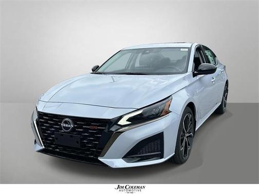 2025 Nissan Altima SR FWD