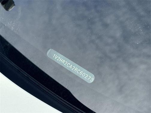 2024 Volkswagen Atlas 2.0T SE w/Technology 4MOTION