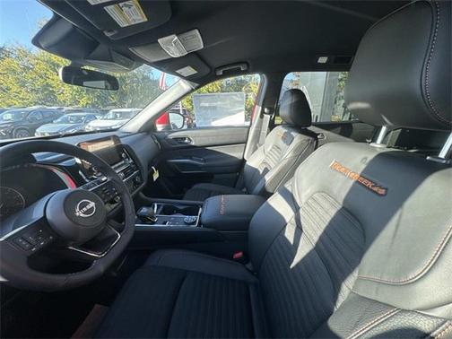 2025 Nissan Pathfinder Rock Creek 4WD