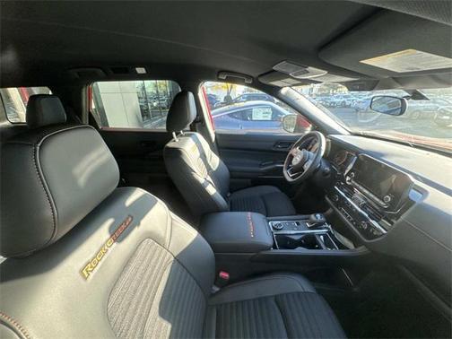 2025 Nissan Pathfinder Rock Creek 4WD