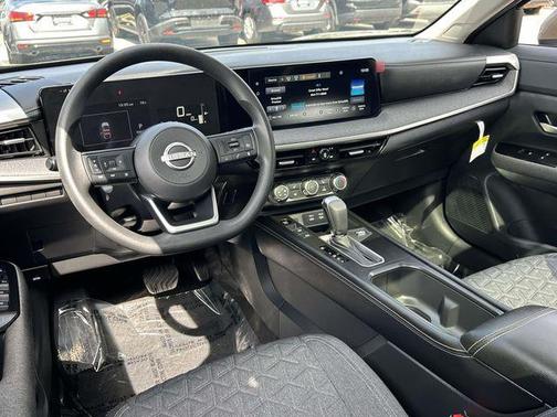 Canyon Bronze Metallic 2025 Nissan Kicks SV