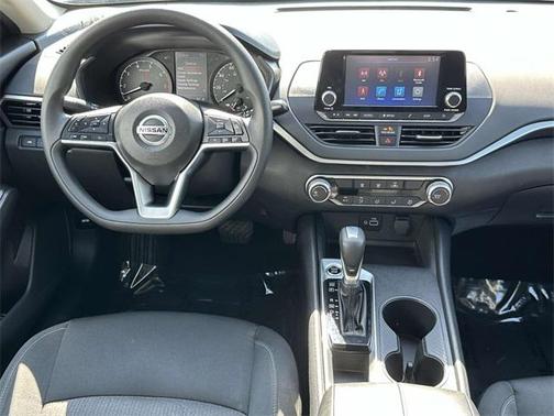 2022 Nissan Altima S FWD