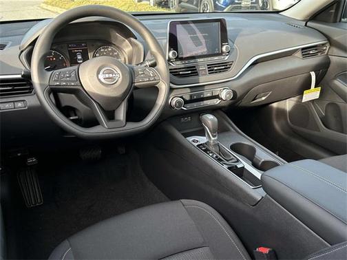 2025 Nissan Altima S FWD