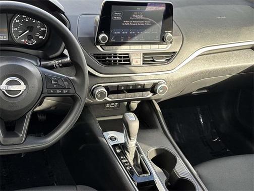 2025 Nissan Altima S FWD