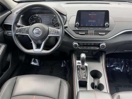 2022 Nissan Altima SR FWD