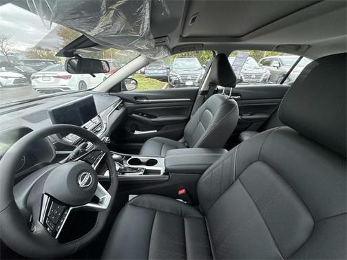 2025 Nissan Altima SR FWD