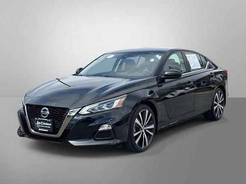2022 Nissan Altima SR FWD