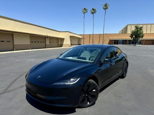 Diamond Black 2025 Tesla Model 3 Long Range