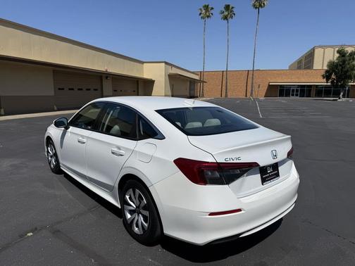 Platinum White Pearl 2022 Honda Civic LX