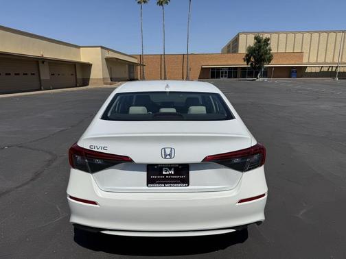 Platinum White Pearl 2022 Honda Civic LX