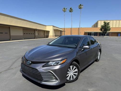 Predawn Gray Mica 2022 Toyota Camry LE
